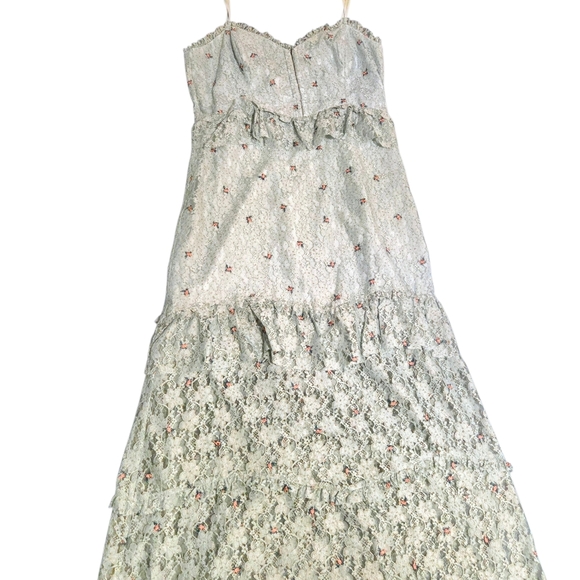 Elegant Maxi Floral Lace Women’s Dress in Light  Blue - Picture 2 of 6